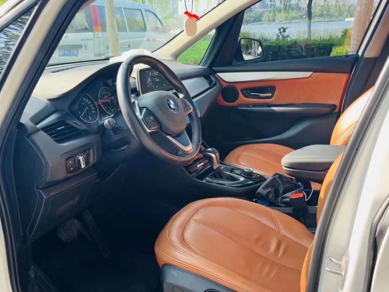 济宁15年宝马2系7