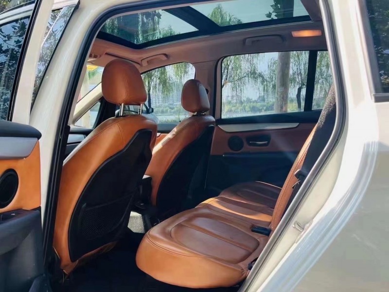 济宁15年宝马2系8