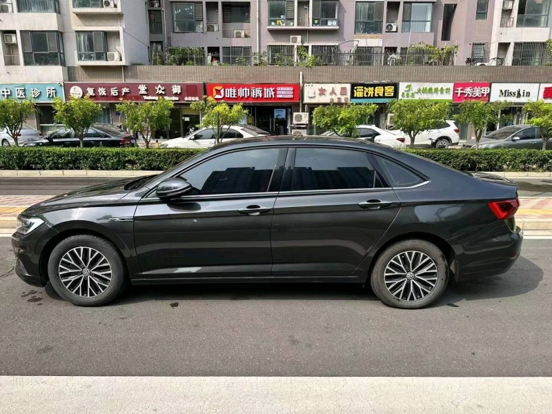 邯郸21年大众速腾3