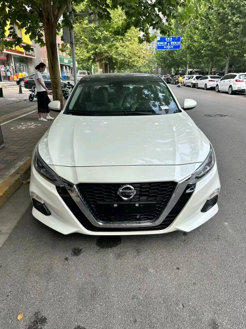 邯郸23年日产天籁1