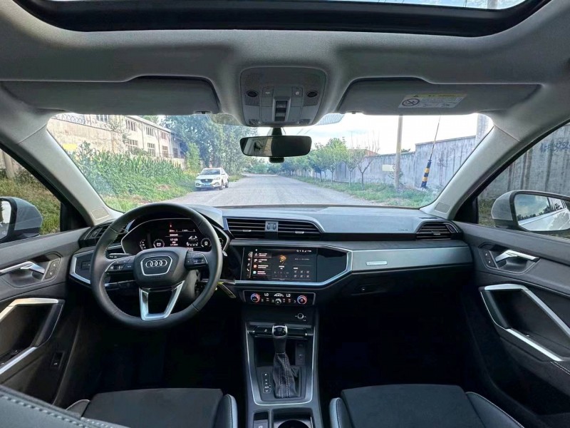 济南23年奥迪Q36