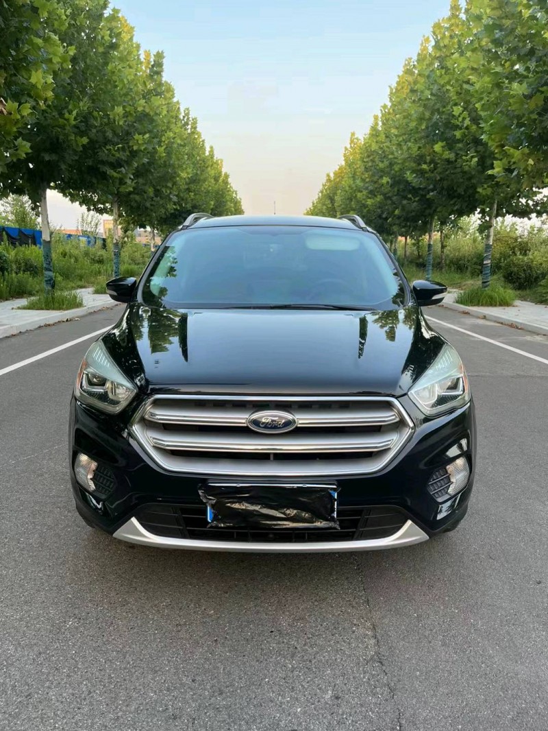 徐州16年福特翼虎1