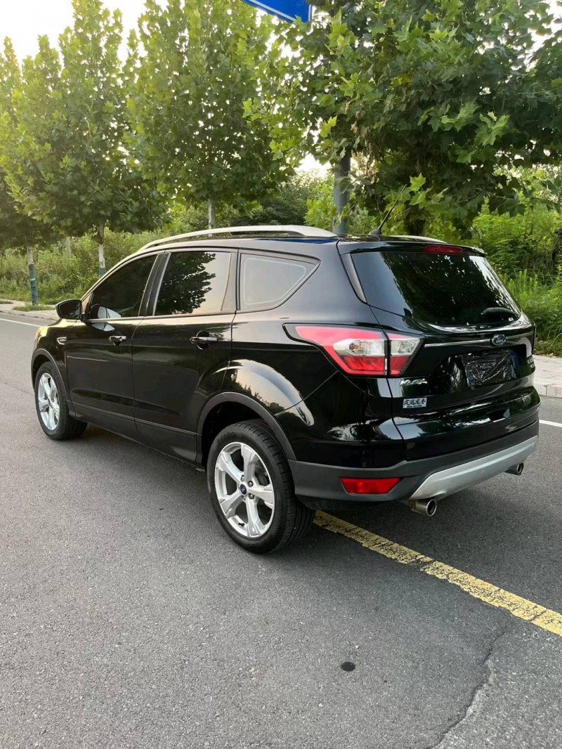 徐州16年福特翼虎7