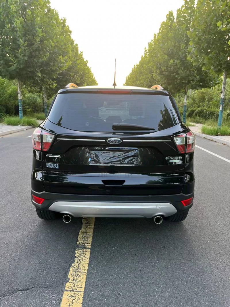 徐州16年福特翼虎9