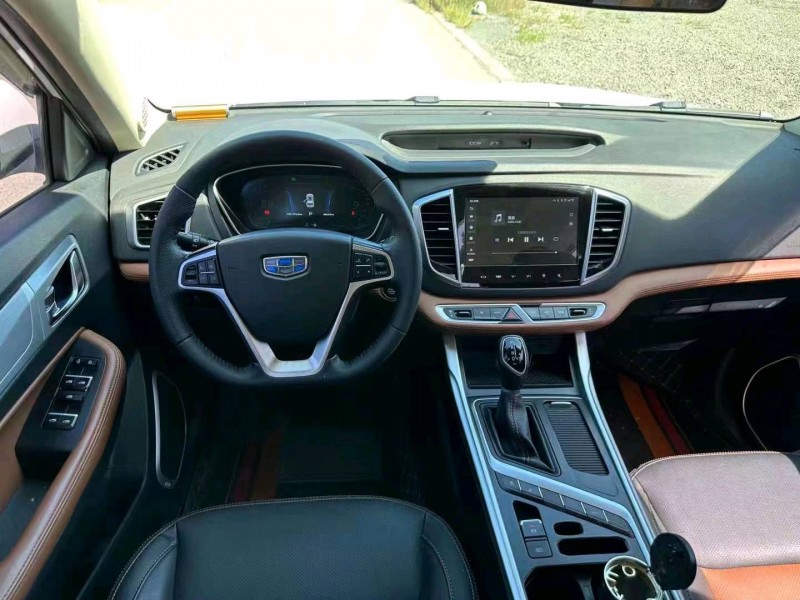 邯郸19年吉利远景X65