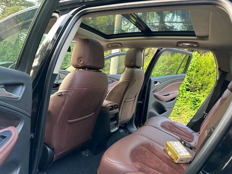 徐州17年别克昂科威7