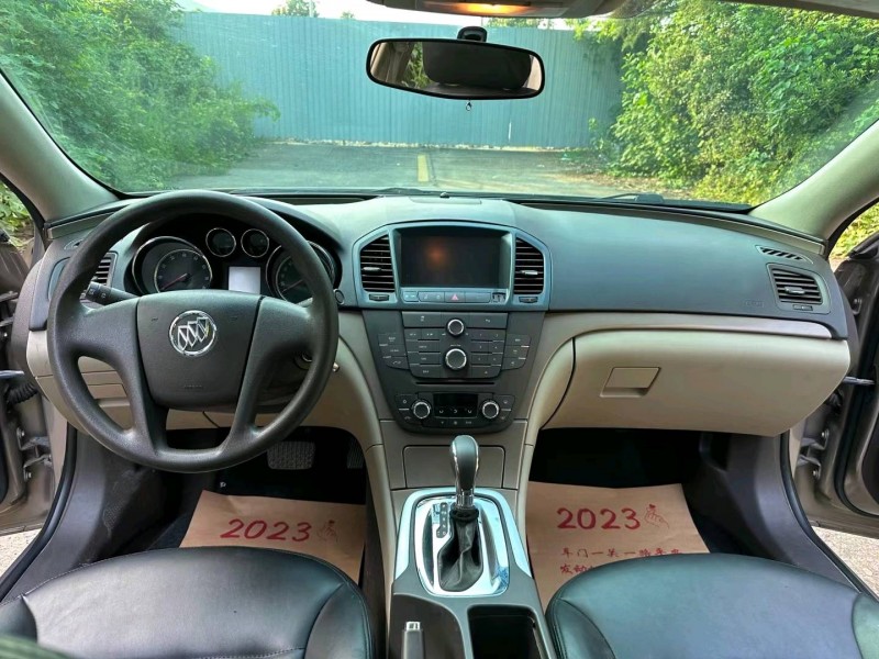 徐州12年别克君威5