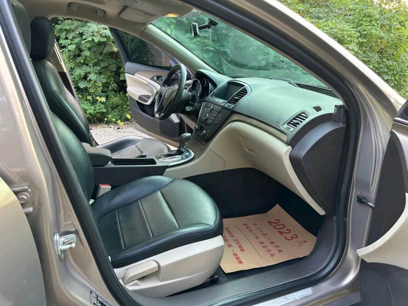 徐州12年别克君威6