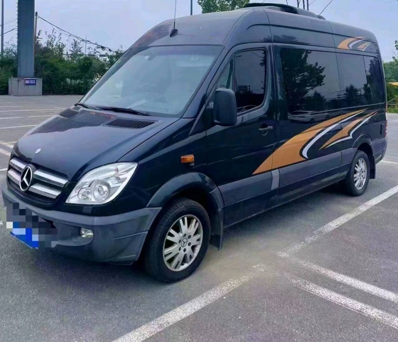 邯郸13年奔驰斯宾特2