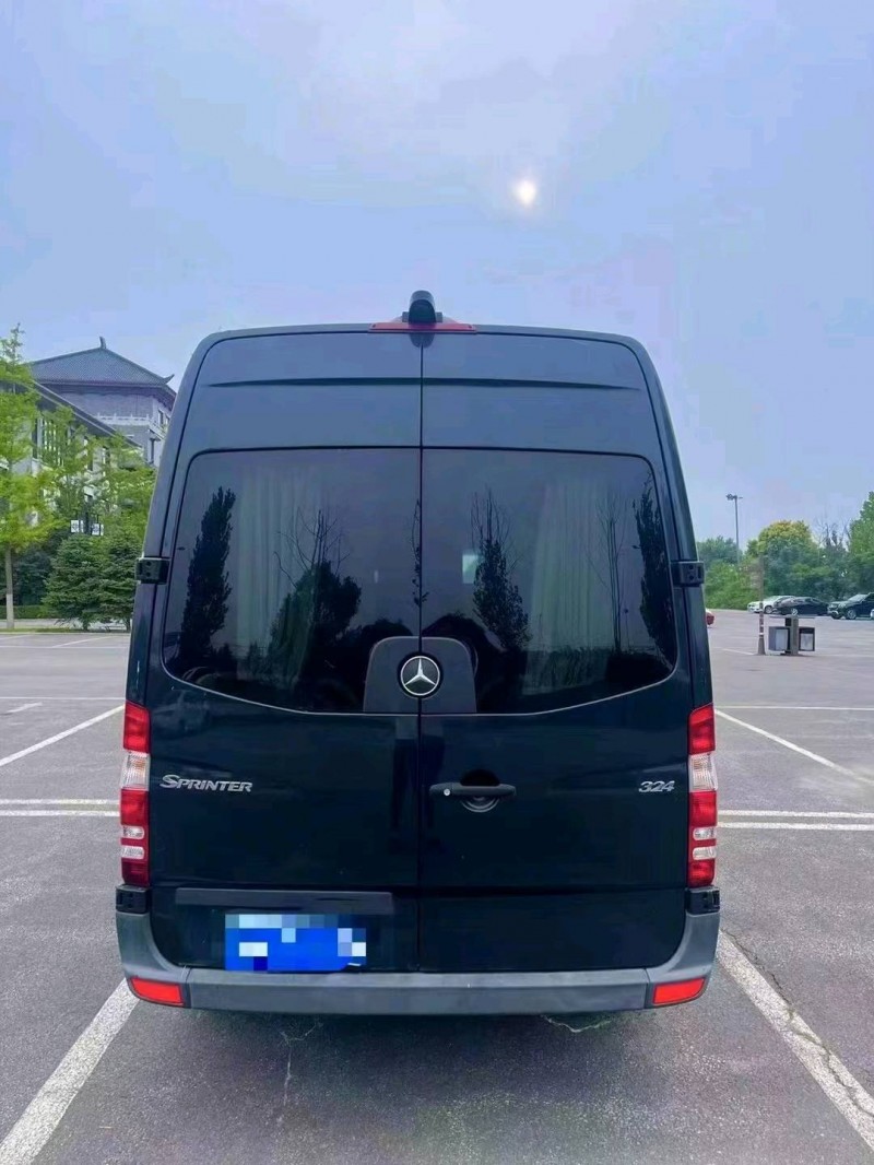 邯郸13年奔驰斯宾特3