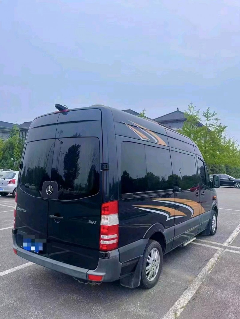 邯郸13年奔驰斯宾特4