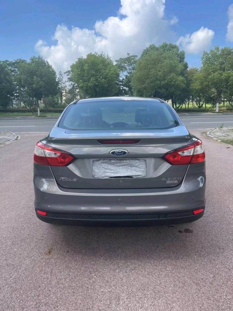 徐州14年福特福克斯4