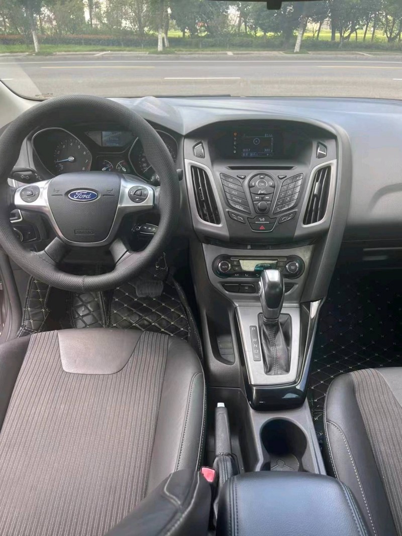 徐州14年福特福克斯5