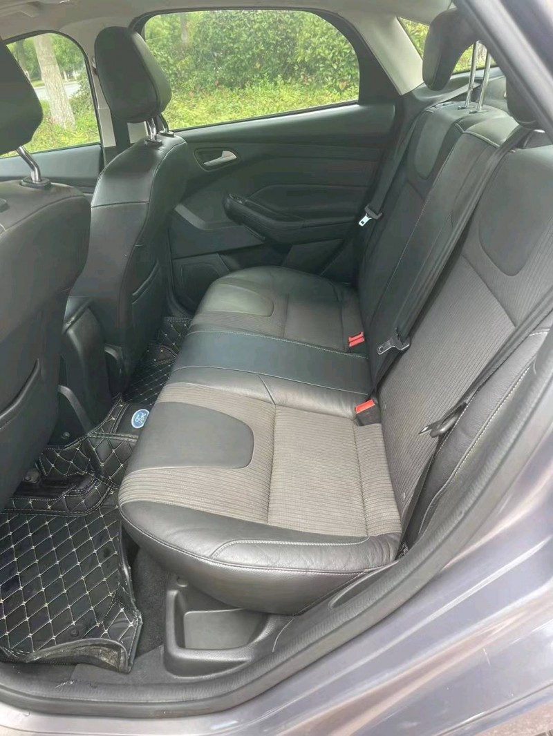 徐州14年福特福克斯6