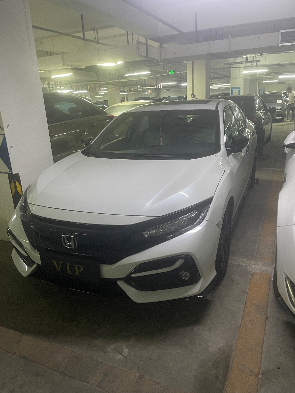 成都22年本田思域1