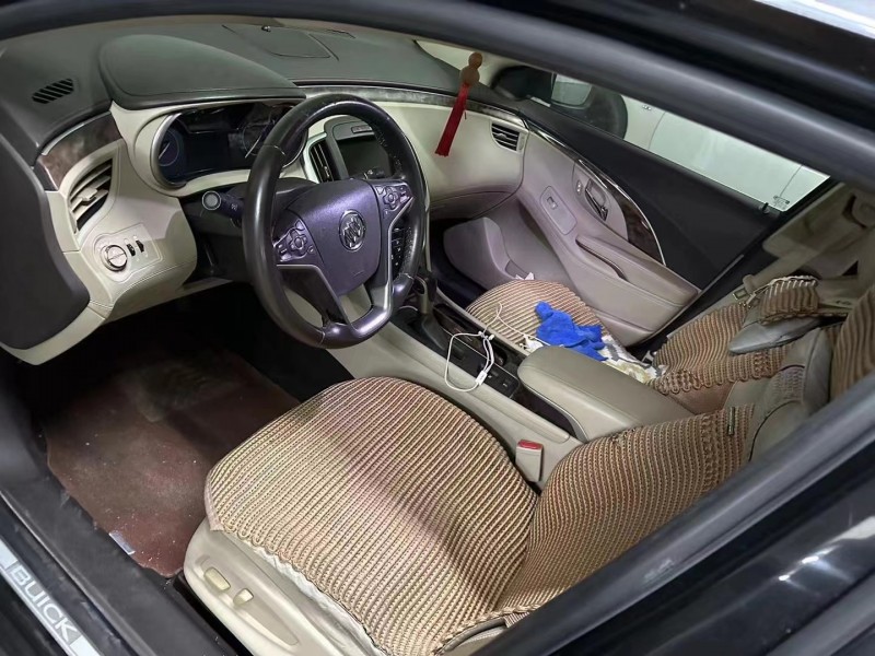 嘉兴14年别克君越6