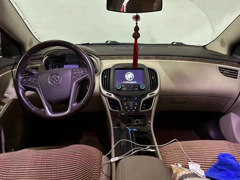 嘉兴14年别克君越7