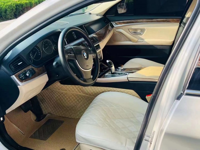 济宁11年宝马5系8