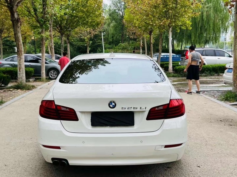 济宁14年宝马5系9