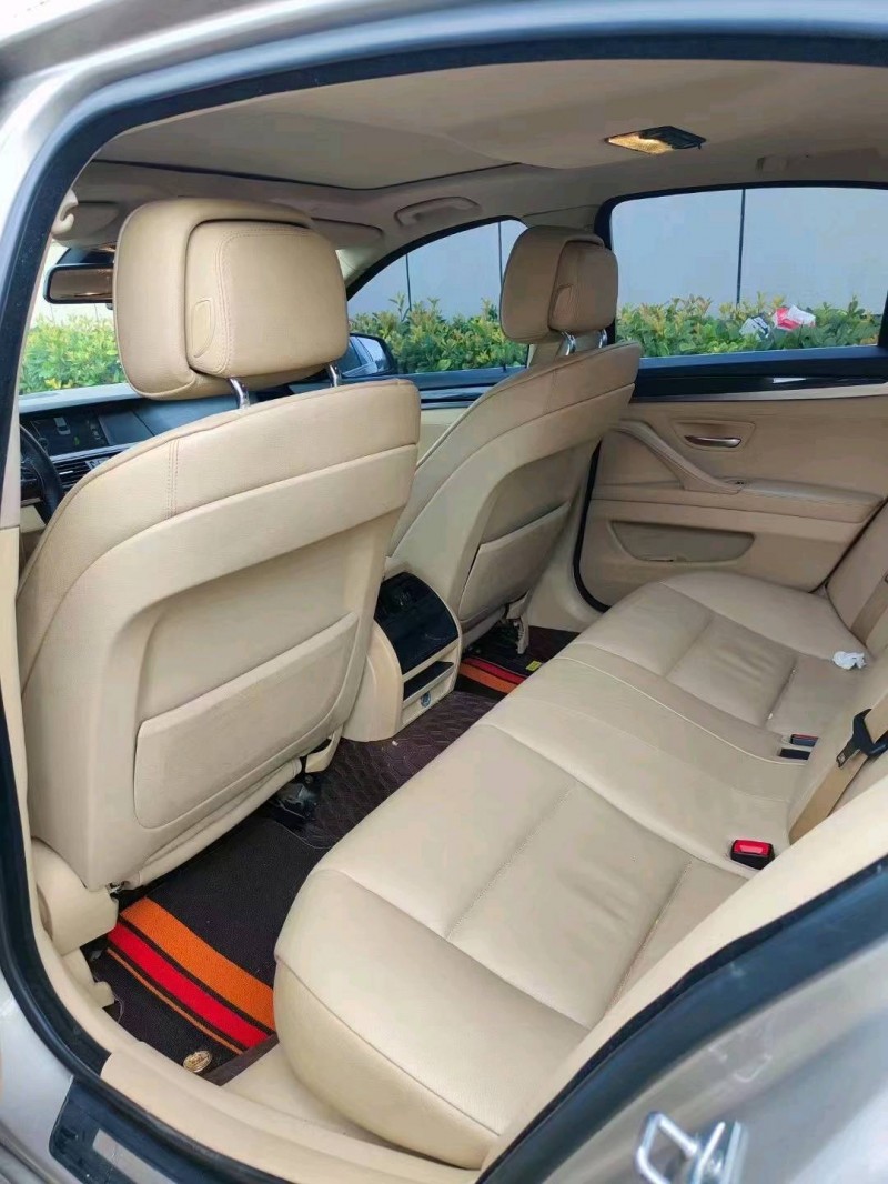 济南12年宝马5系4