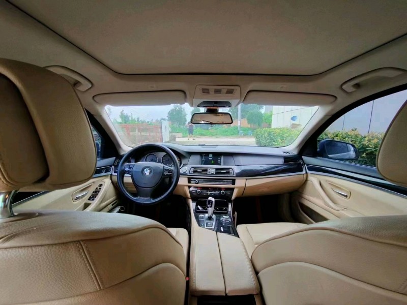 济南12年宝马5系6