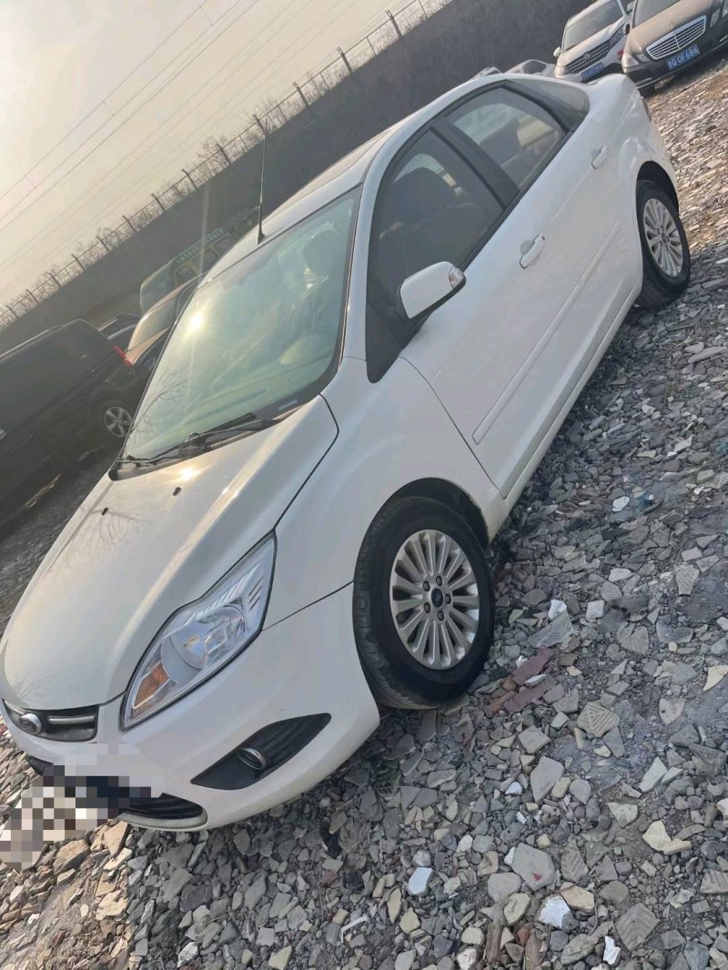 临沂18年福特福克斯2