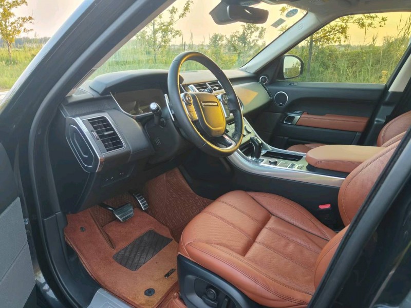 徐州17年路虎揽胜运动7