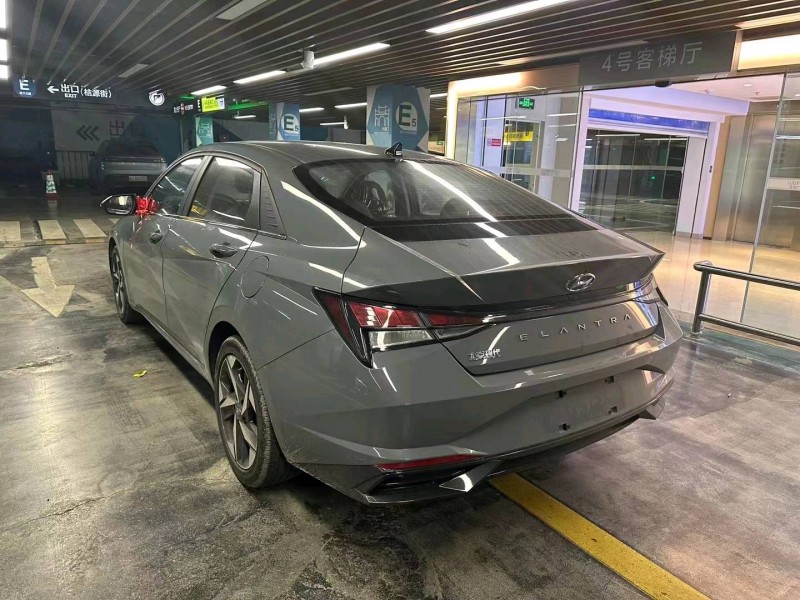 嘉兴23年现代伊兰特8
