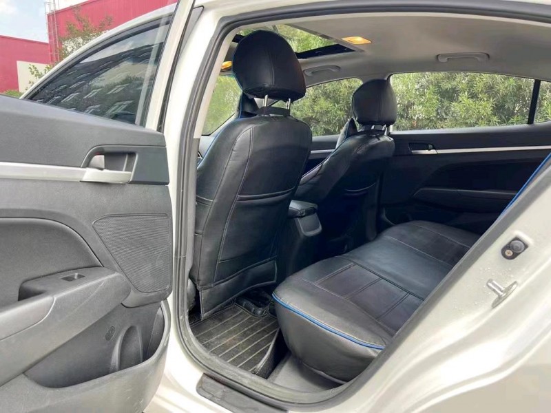 济南18年现代领动8