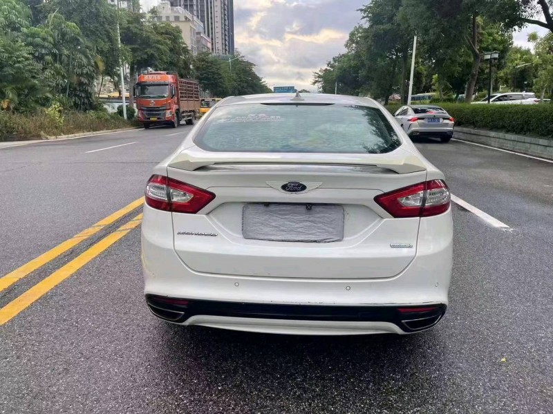 珠海16年福特蒙迪欧9