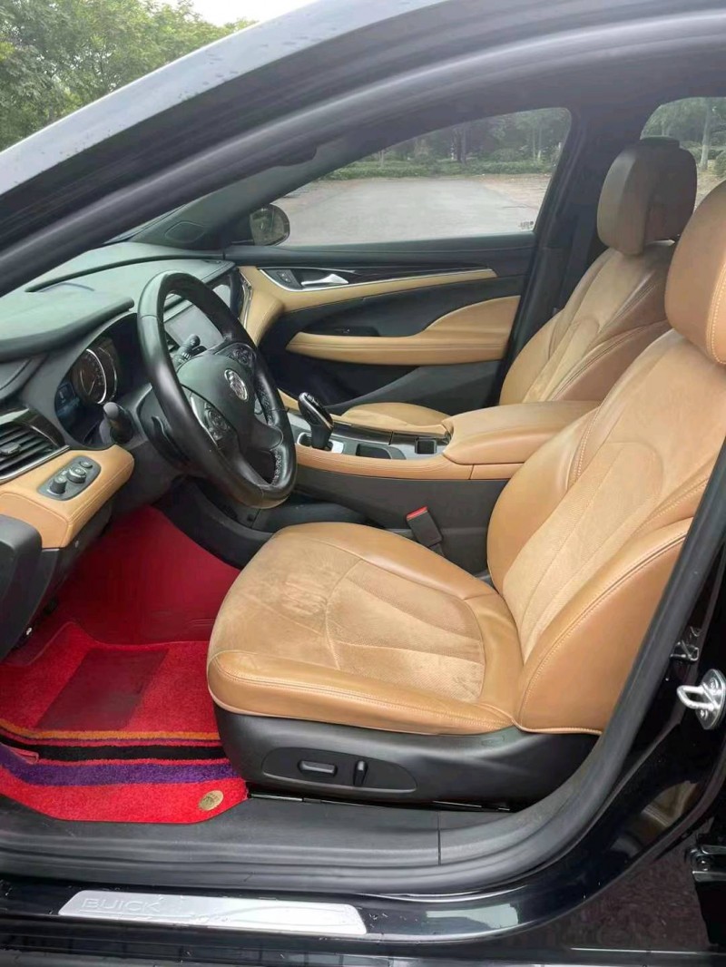 苏州19年别克君越7