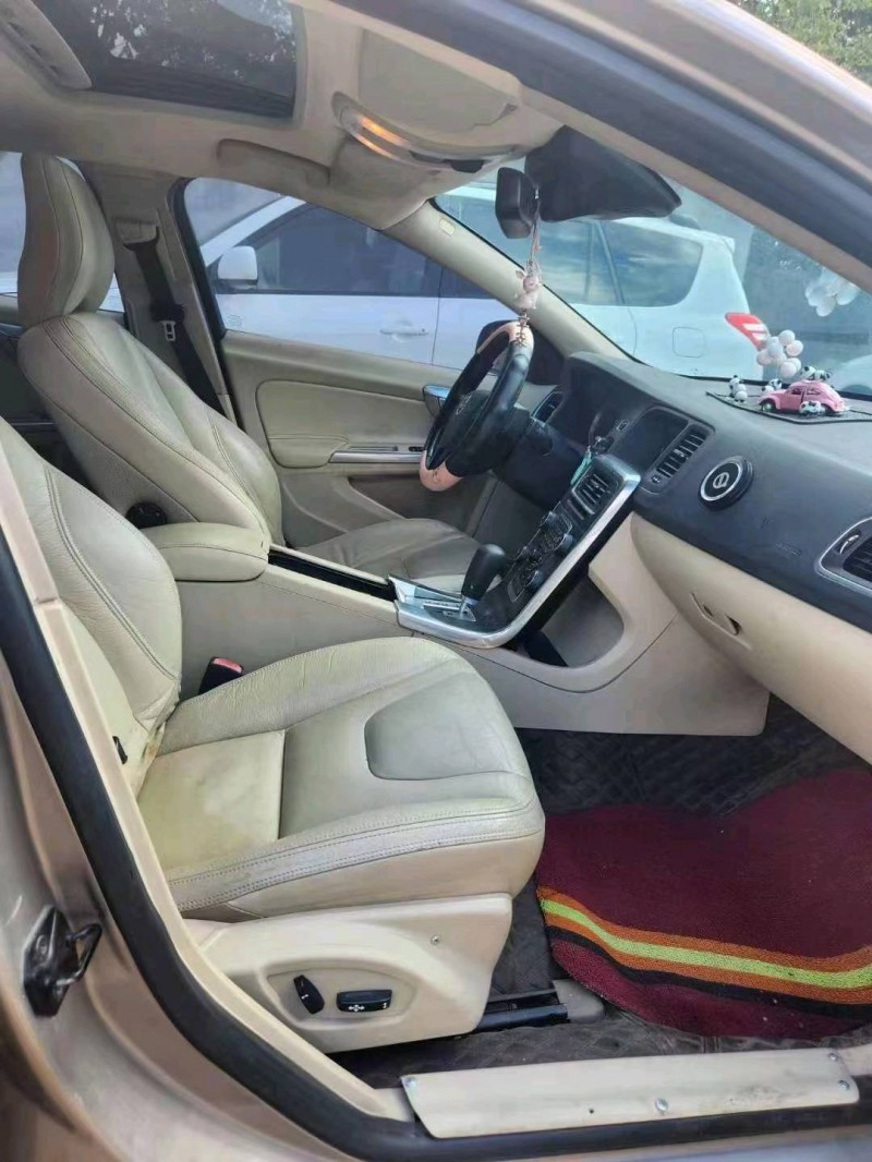 东营12年沃尔沃S60L7