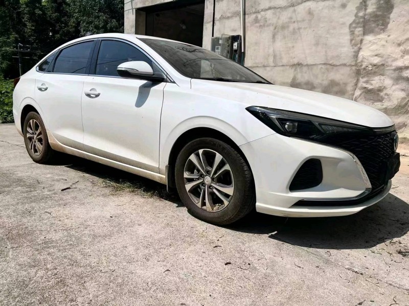 衡阳20年长安汽车逸动2