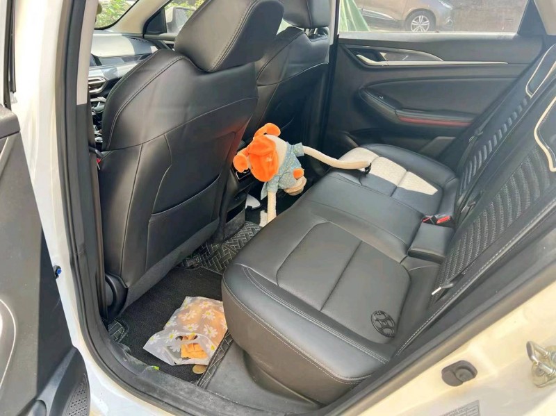 衡阳20年长安汽车逸动3