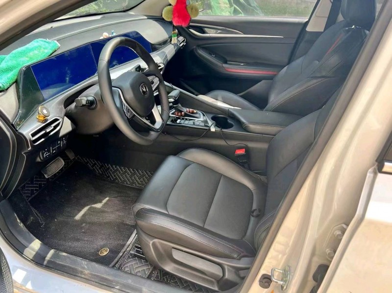 衡阳20年长安汽车逸动4