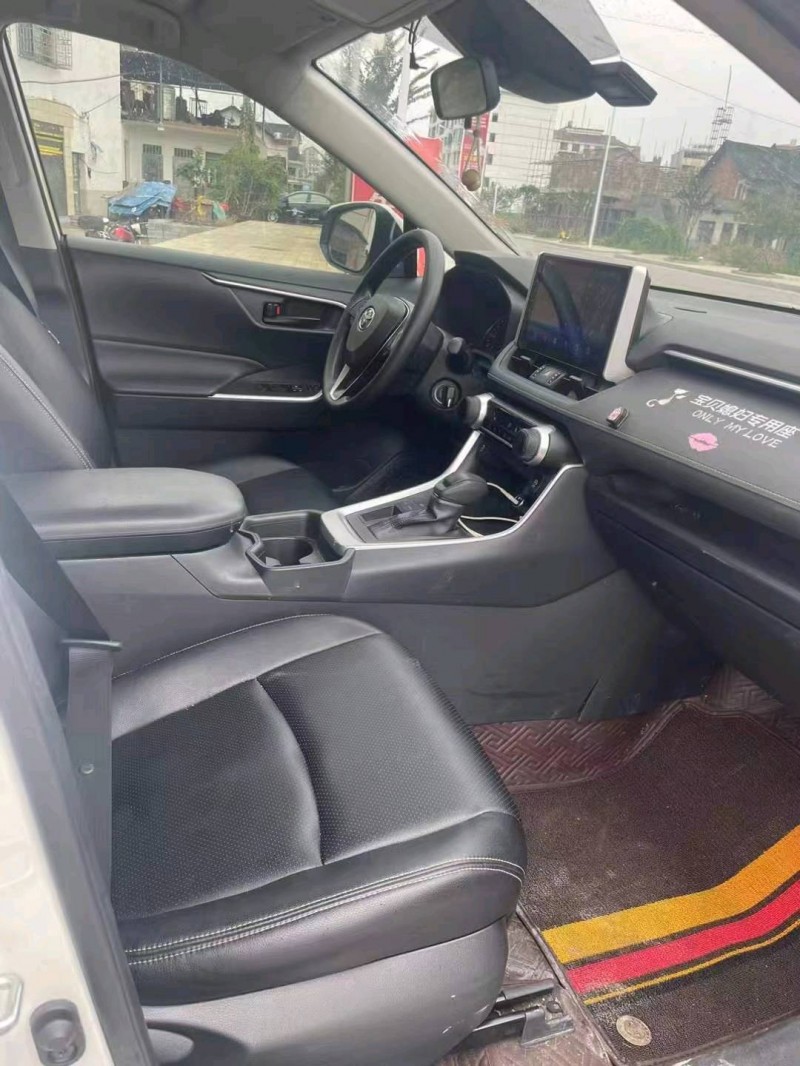 衡阳20年丰田RAV4荣放5