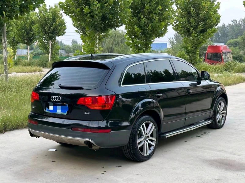 济宁08年奥迪Q78