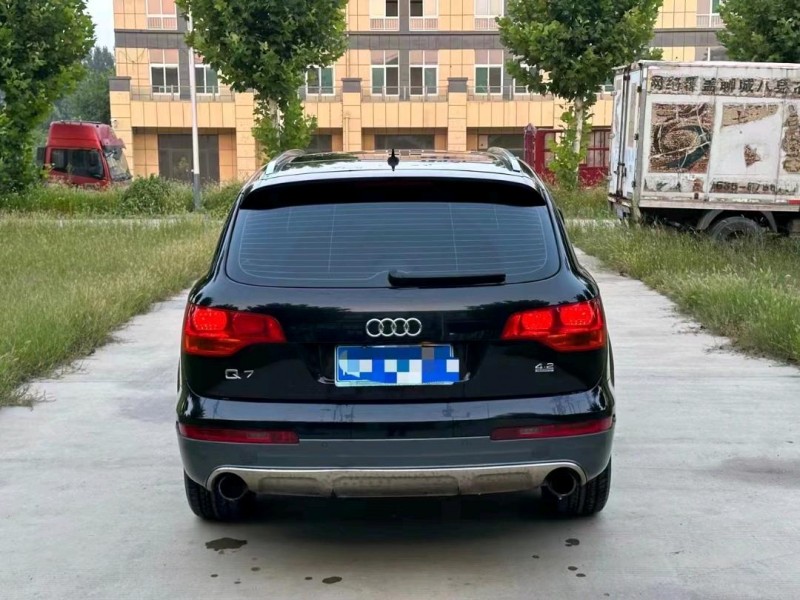 济宁08年奥迪Q79