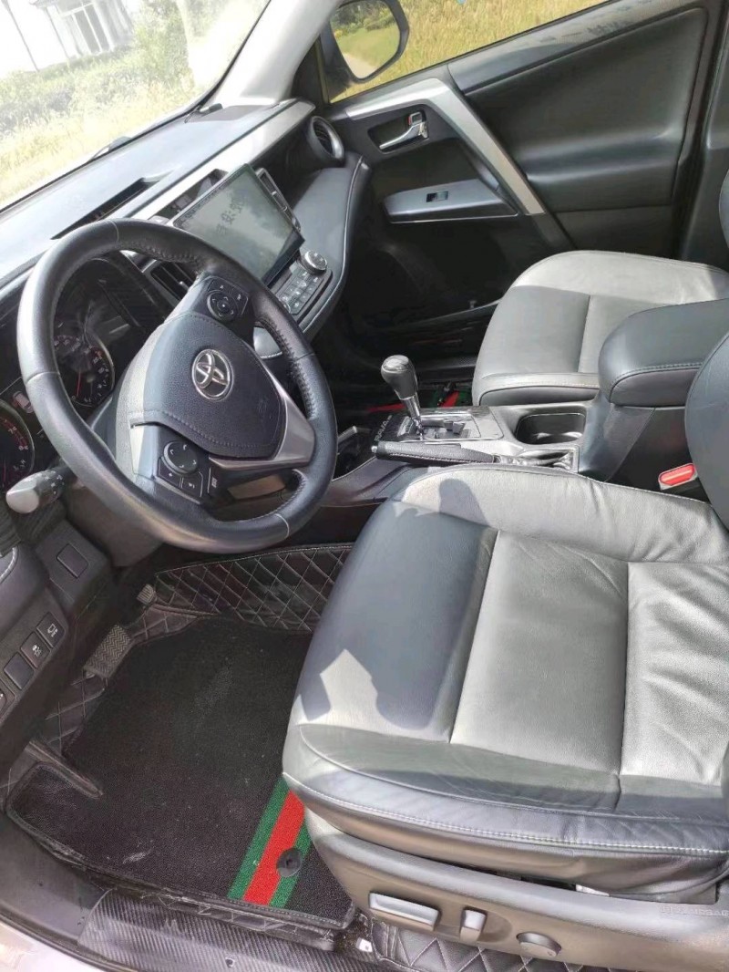 淄博18年丰田RAV4荣放4