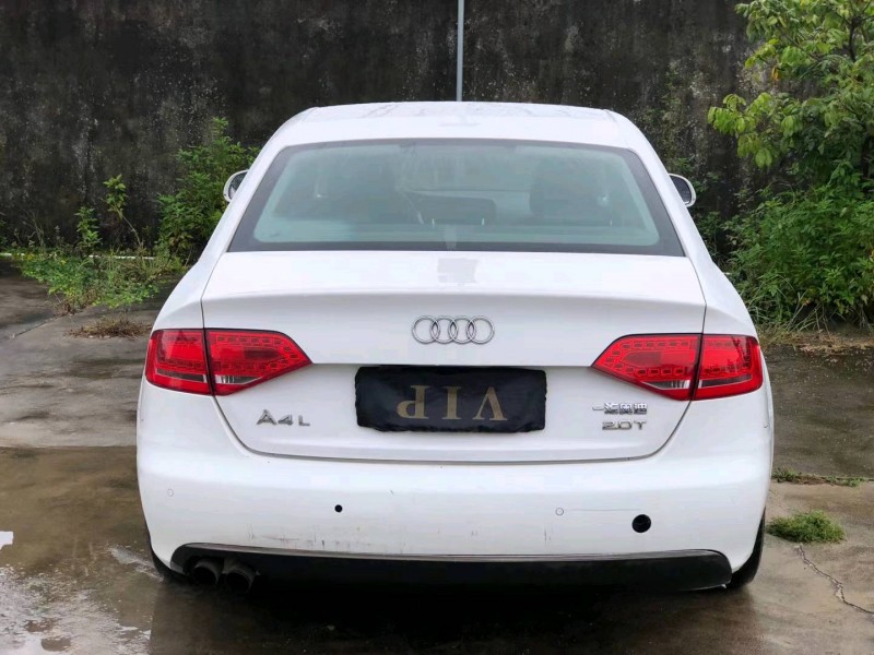 珠海11年奥迪A4L2