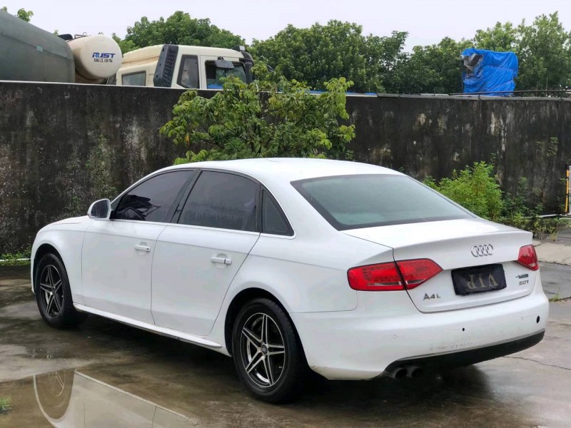 珠海11年奥迪A4L5
