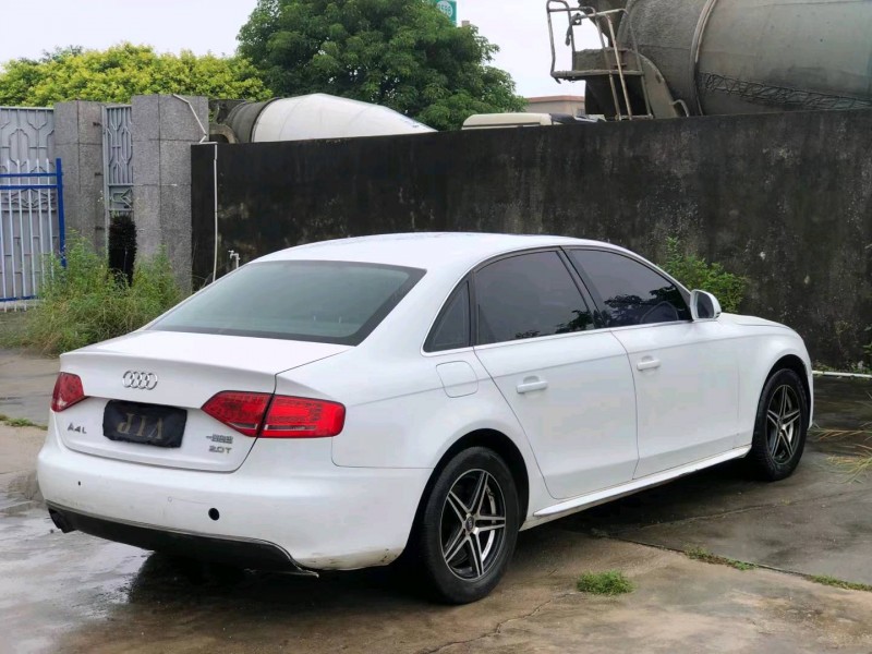 珠海11年奥迪A4L8