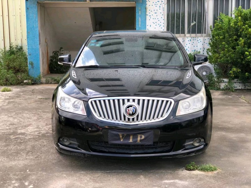 珠海17年别克君越1