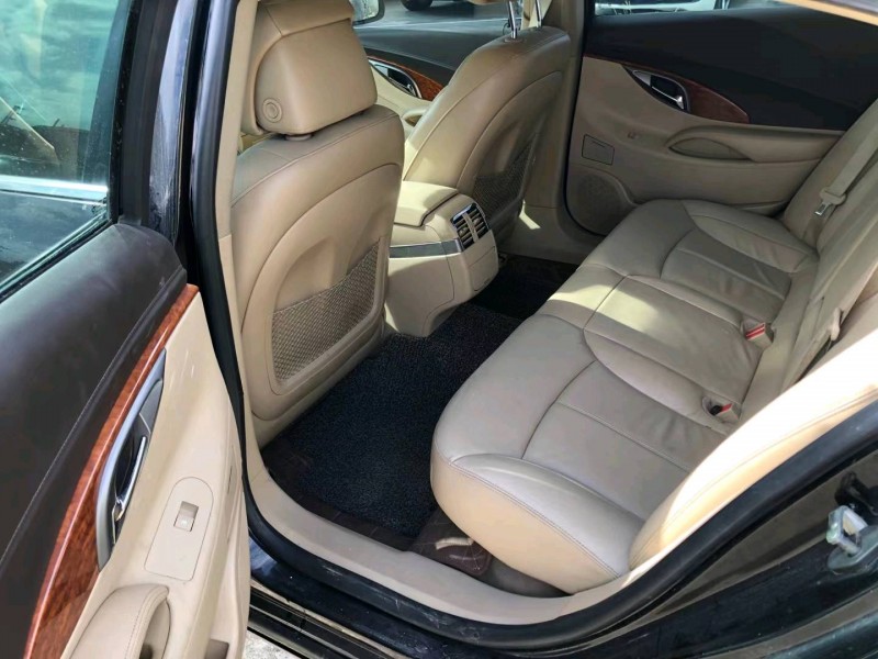 珠海17年别克君越3