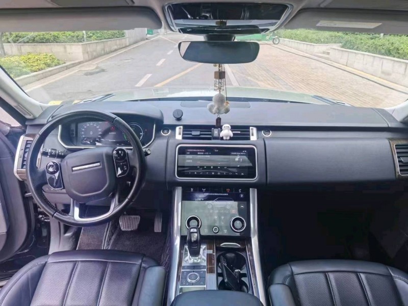 苏州19年路虎揽胜运动6