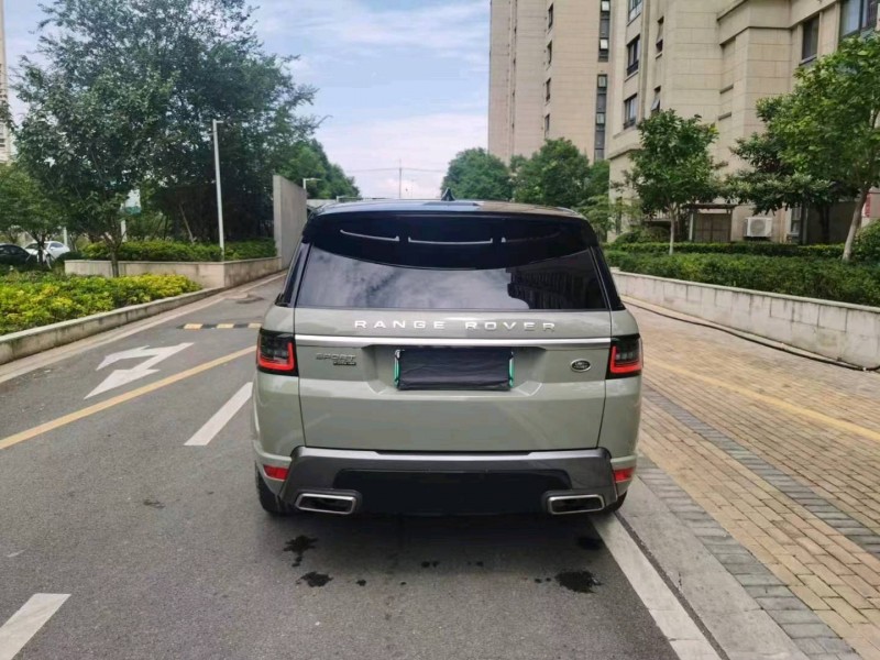 苏州19年路虎揽胜运动7