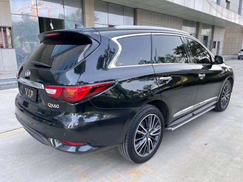 枣庄17年英菲尼迪QX608