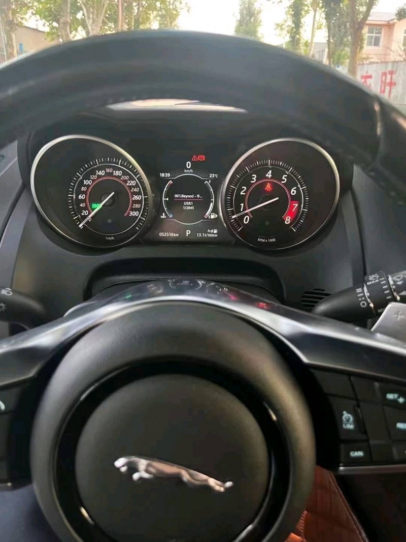 枣庄17年捷豹F-Type8