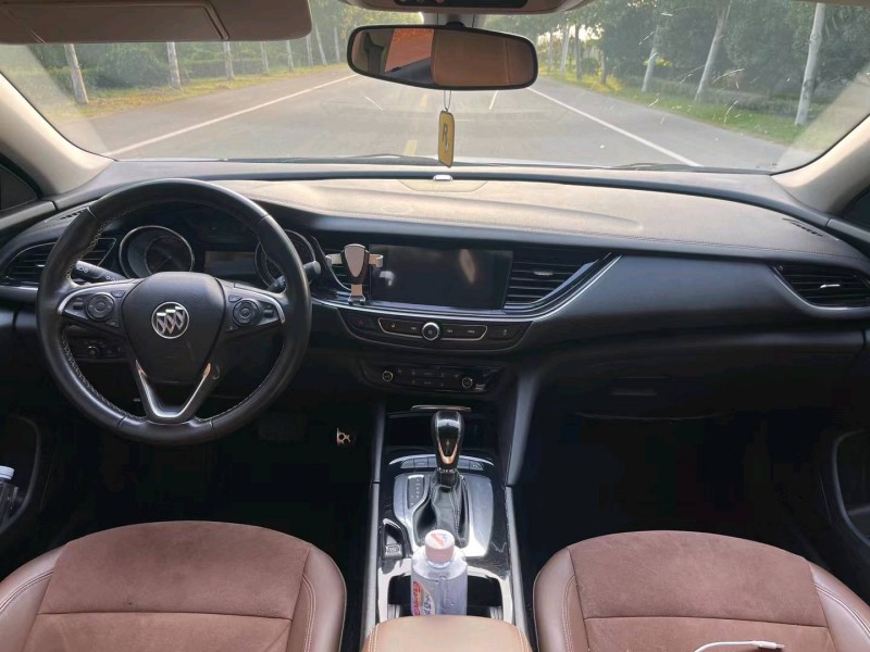 徐州17年别克君威4