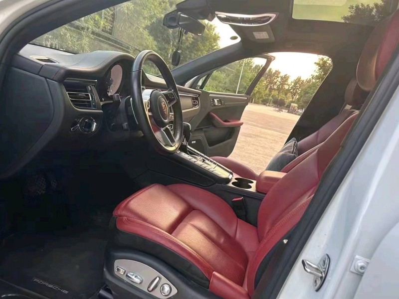 枣庄19年保时捷Macan6